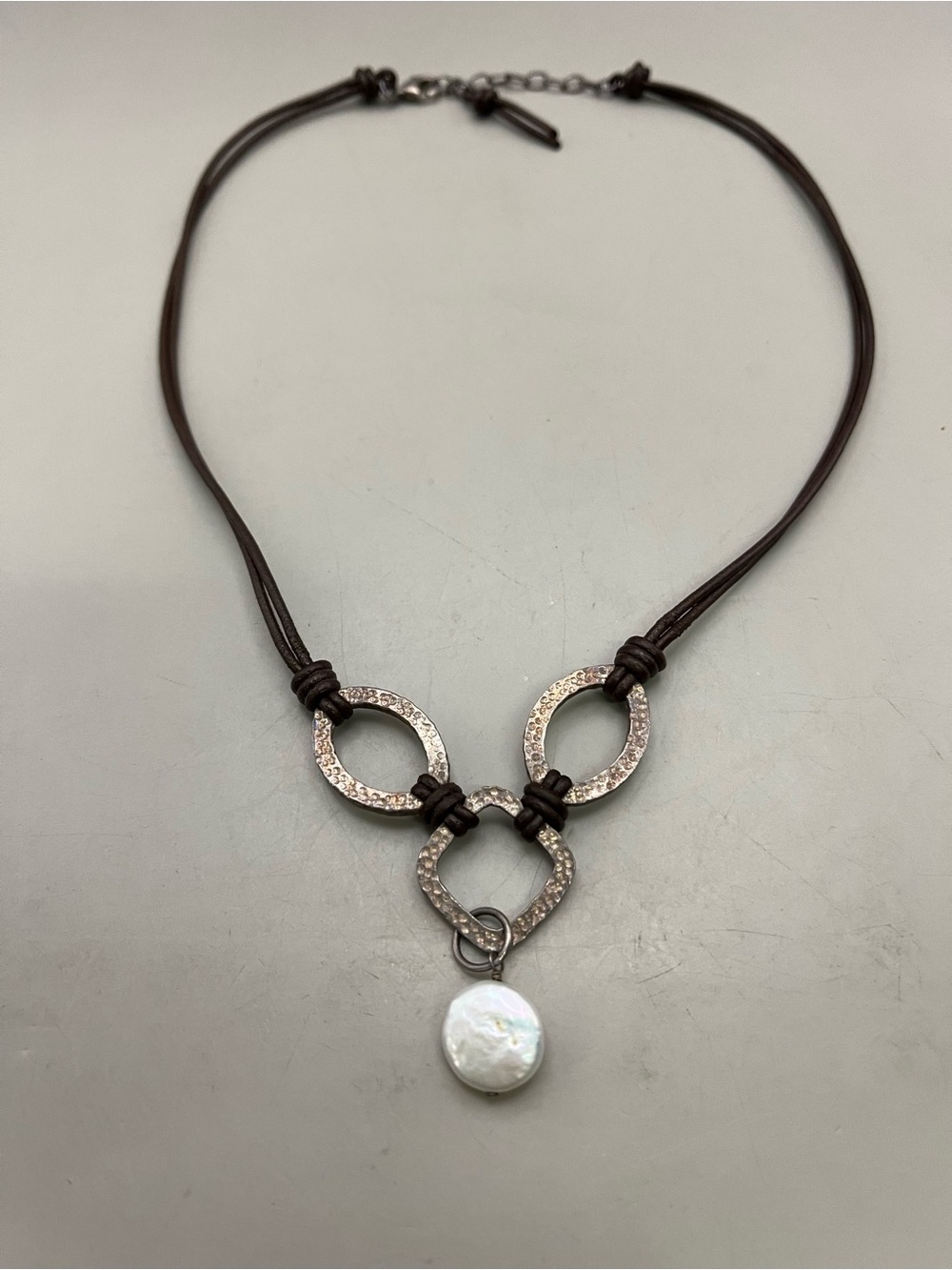 Boho Brown Cord Necklace Hammered Copper Tone Links Freshwater Pearl Drop Pendan